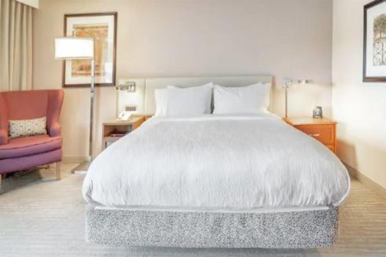 Hilton Garden Inn Seattle/רנטון מראה חיצוני תמונה