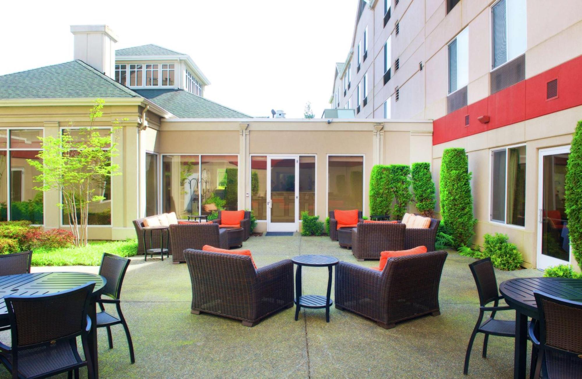 Hilton Garden Inn Seattle/רנטון מראה חיצוני תמונה
